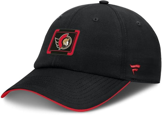 Casquette de camionneur sur scène du repêchage 2023 de la LNH des Bruins de Boston
