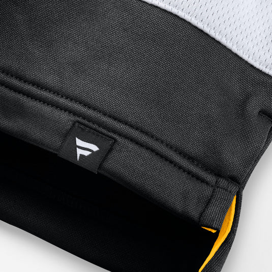 Boston Bruins NHL Puck Deep Lace-Up Hoodie 2.0