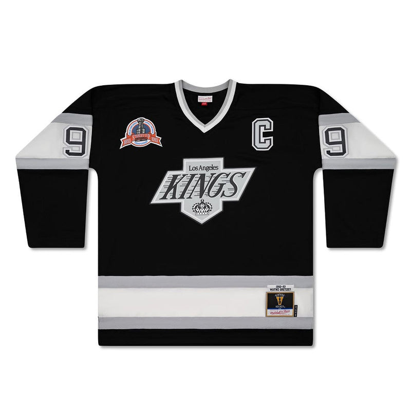 Load image into Gallery viewer, Wayne Gretzky Signed Los Angeles Kings Mitchell &amp; Ness Vintage 1992-93 Black Jersey
