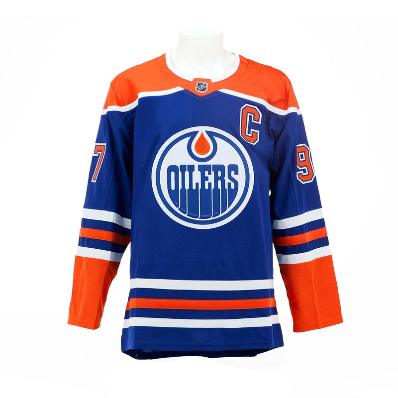 Chargez l&#39;image dans la visionneuse de la galerie, Connor McDavid Signed Edmonton Oilers Adidas Pro Home Blue Jersey
