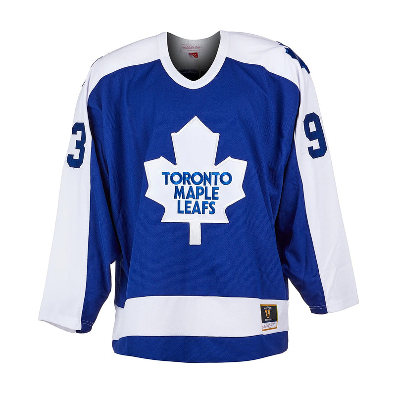 Chargez l&#39;image dans la visionneuse de la galerie, Doug Gilmour Signed Toronto Maple Leafs Mitchell &amp; Ness Blue Jersey
