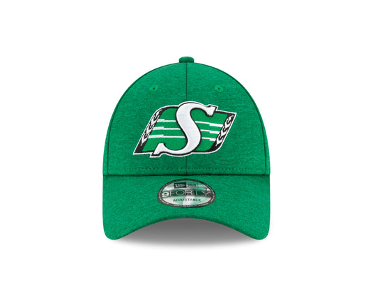 Casquette 9FORTY de la LCF sur le terrain des Roughriders de la Saskatchewan