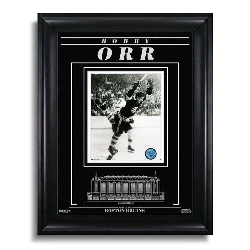 Chargez l&#39;image dans la visionneuse de la galerie, Bobby Orr Boston Bruins Photo encadrée gravée – Le but
