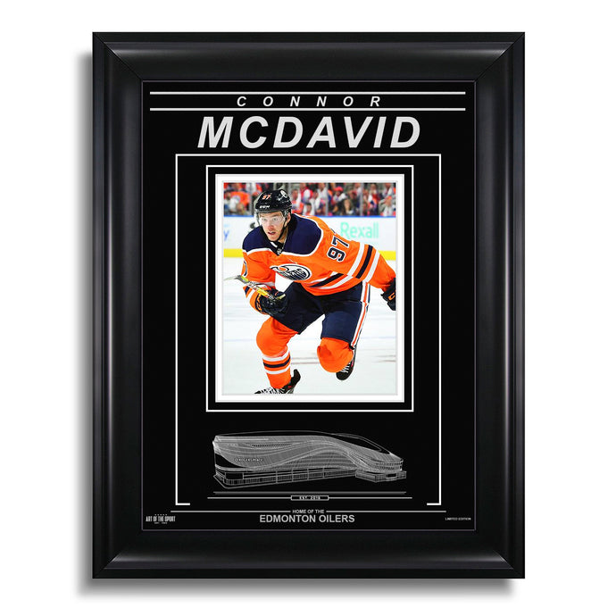 Connor McDavid Edmonton Oilers Photo encadrée gravée – Patinage d'action