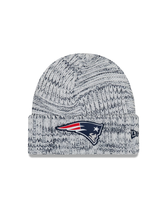 Ladies' New England Patriots NFL New Era Sideline Team logo Cuffed Knit Toque