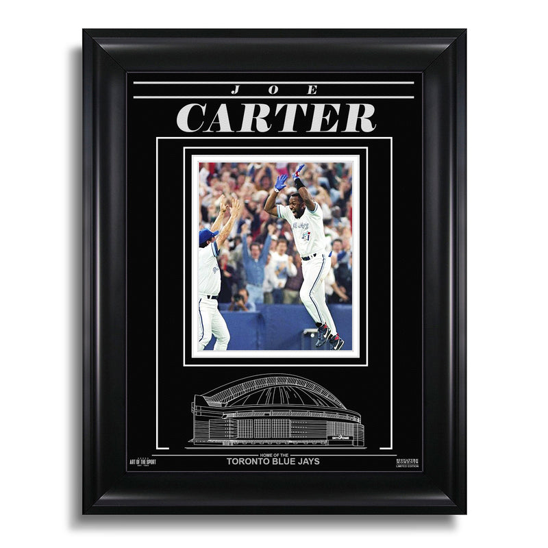Chargez l&#39;image dans la visionneuse de la galerie, Joe Carter Photo encadrée gravée des Blue Jays de Toronto – Home Run de la Série mondiale 1993

