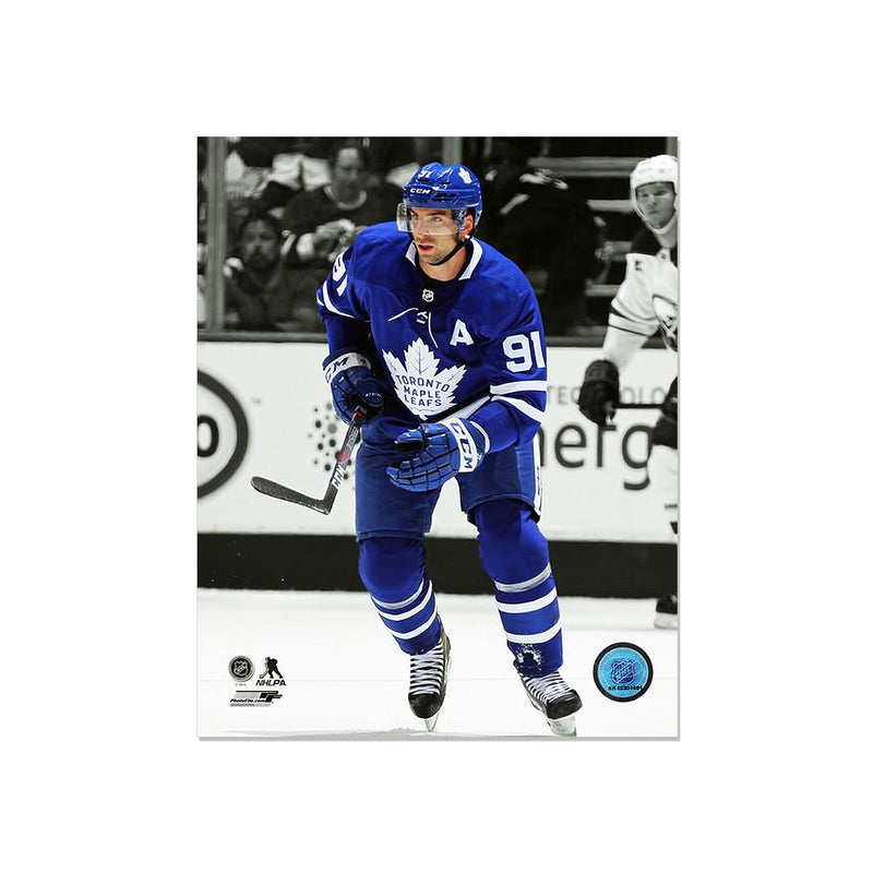 Chargez l&#39;image dans la visionneuse de la galerie, Photo encadrée gravée des Maple Leafs de Toronto de John Tavares - Pleins feux sur l&#39;action
