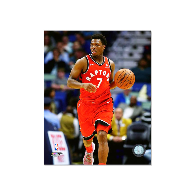 Chargez l&#39;image dans la visionneuse de la galerie, Kyle Lowry Toronto Raptors Photo encadrée gravée – Action Focus
