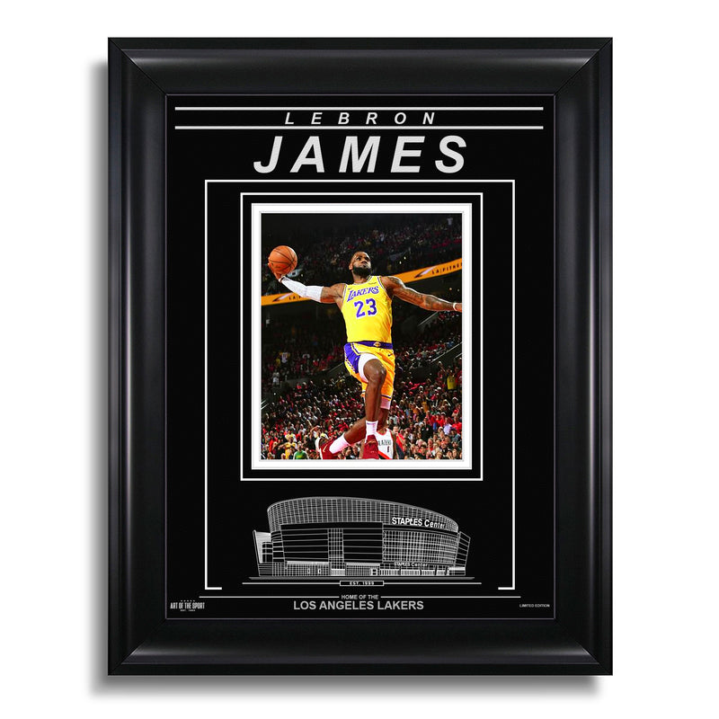 Chargez l&#39;image dans la visionneuse de la galerie, LeBron James Los Angeles Lakers Photo encadrée gravée – Signature Dunk
