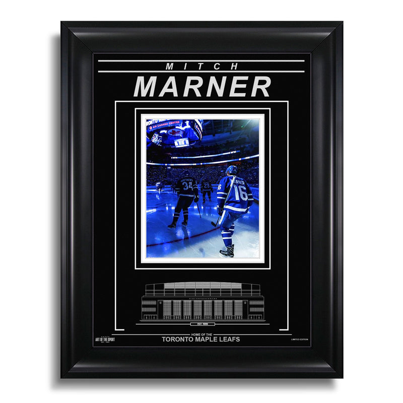 Chargez l&#39;image dans la visionneuse de la galerie, Photo encadrée gravée des Maple Leafs de Toronto de Mitch Marner - Cérémonie d&#39;ouverture
