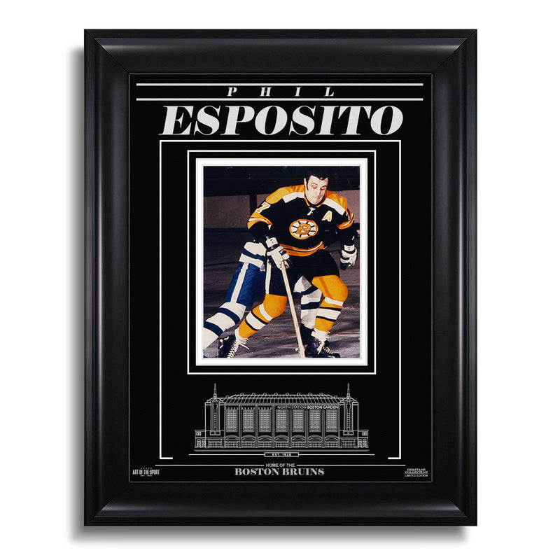 Chargez l&#39;image dans la visionneuse de la galerie, Phil Esposito Boston Bruins Photo encadrée gravée – Action Battle
