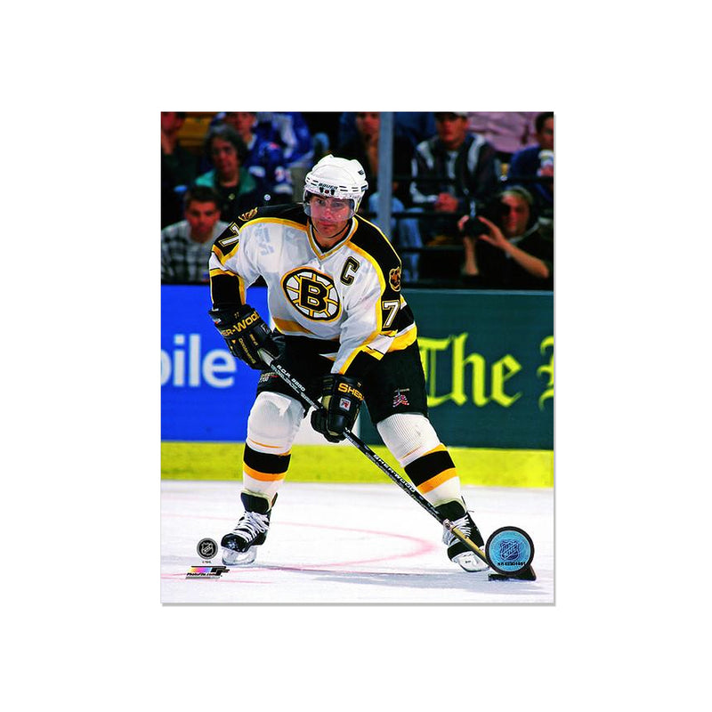 Load image into Gallery viewer, Ray Bourque Boston Bruins Engraved Framed Photo - Focus
