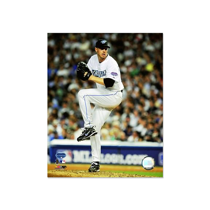 Load image into Gallery viewer, Roy Halladay Toronto Blue Jays Engraved Framed Photo - Action Pitch
