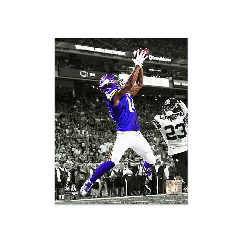 Load image into Gallery viewer, Stefon Diggs Minnesota Vikings Engraved Framed Photo - Action Catch

