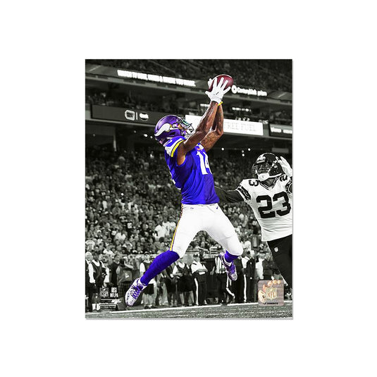 Stefon Diggs Minnesota Vikings Engraved Framed Photo - Action Catch