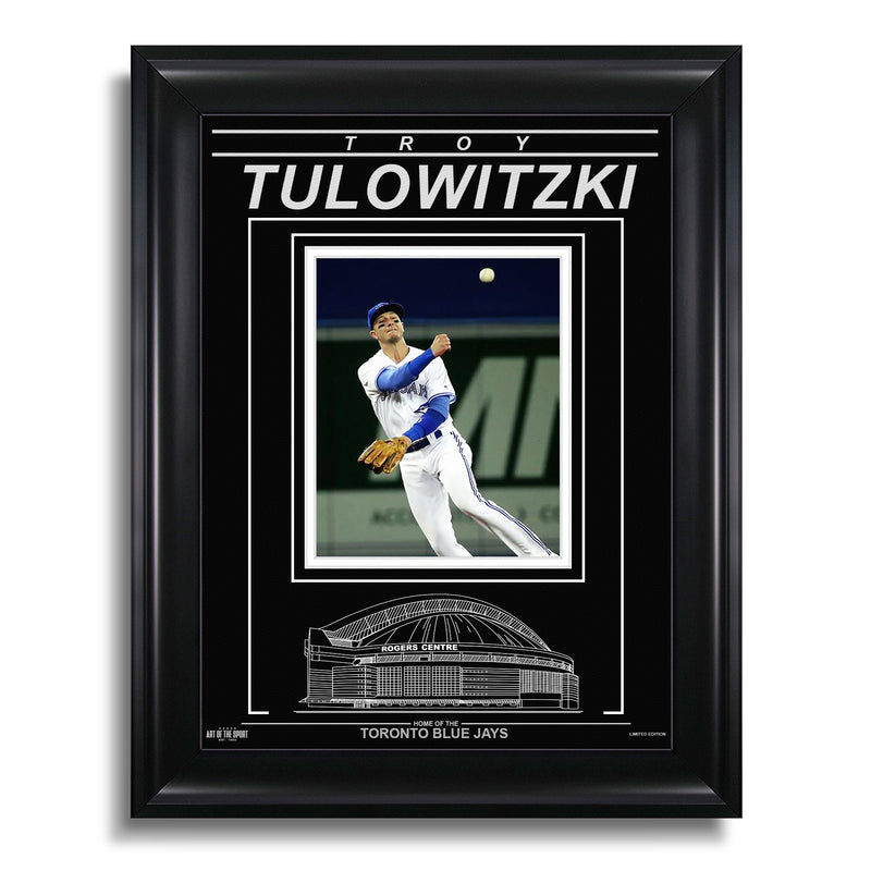 Chargez l&#39;image dans la visionneuse de la galerie, Photo encadrée gravée Troy Tulowitzki des Blue Jays de Toronto - Jeté d&#39;action
