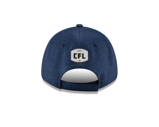 Casquette 9FORTY sur le terrain de la LCF des Alouettes de Montréal