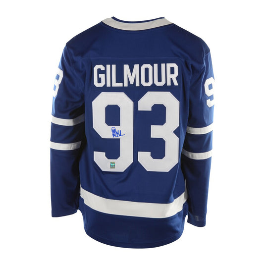 Doug Gilmour a signé le maillot des Maple Leafs de Toronto