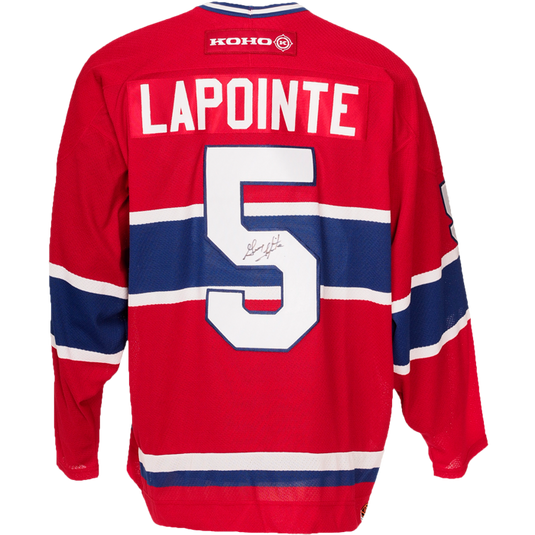 Guy Lapointe a signé le maillot des Canadiens de Montréal