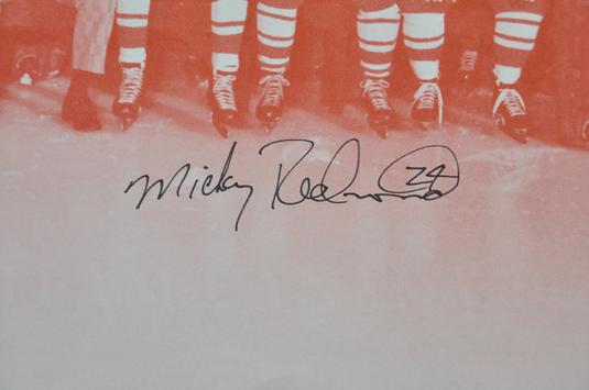 Mickey Redmond a signé Équipe Canada 1972 : 40e anniversaire Livre relié