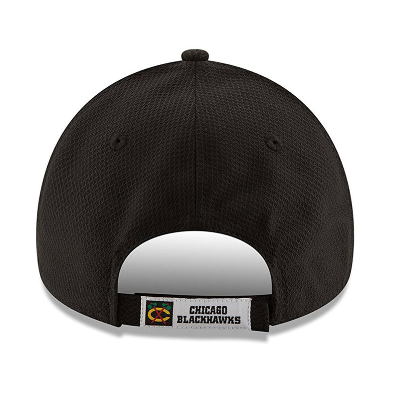 Load image into Gallery viewer, Chicago Blackhawks Bevel Team Adjustable 9FORTY Cap
